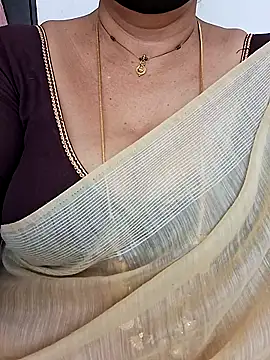 ananya956 online show from 02-18-26, 08:32