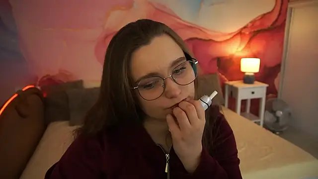 MagicPeachh  online show from 10-08-25, 12:47