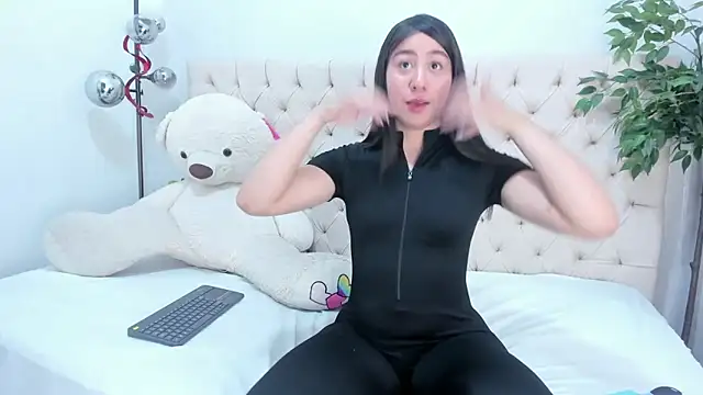 Victoria Coleman online show from 04-02-26, 07:44