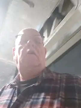 andrejoyfull64 online show from 10-13-25, 08:14