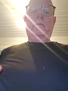 andrejoyfull64 online show from 02-18-26, 04:03