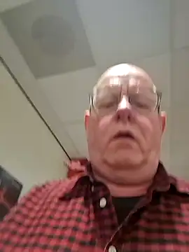 andrejoyfull64 online show from 04-08-26, 11:21