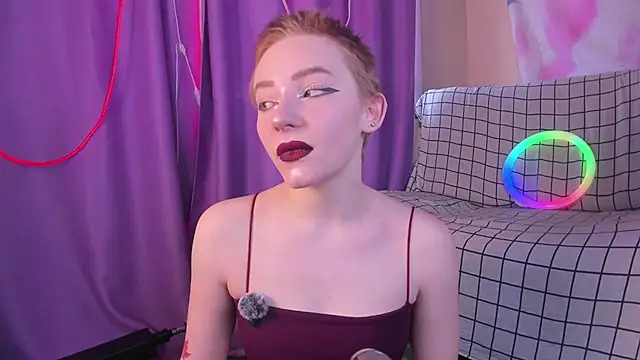 Snapshot of Lexy_Lovy chatting on 09-24-25, 07:23 Lexy Lovy online show from 09-24-25, 07:23