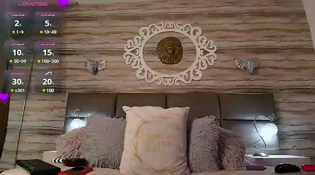 Snapshot of Bella_salvatore chatting on 02-07-25, 08:10 Bella salvatore online show from 02-07-25, 08:10