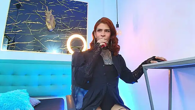 Snapshot of Bella_salvatore chatting on 11-11-25, 08:09 Bella salvatore online show from 11-11-25, 08:09