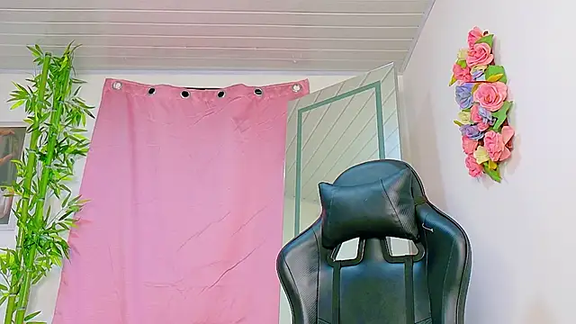 scarlet-jonesx online show from 02-22-26, 11:47