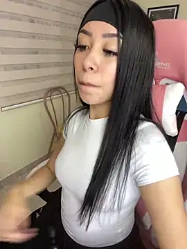 Starliee   online show from 03-04-25, 11:54