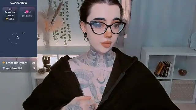 Dixi Pixi  online show from 07-18-26, 05:44