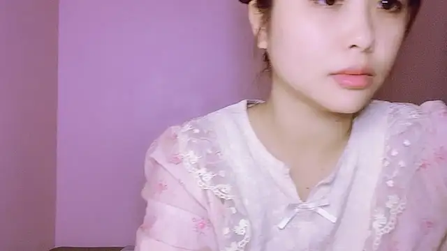 Yenzhing online show from 02-17-25, 06:20