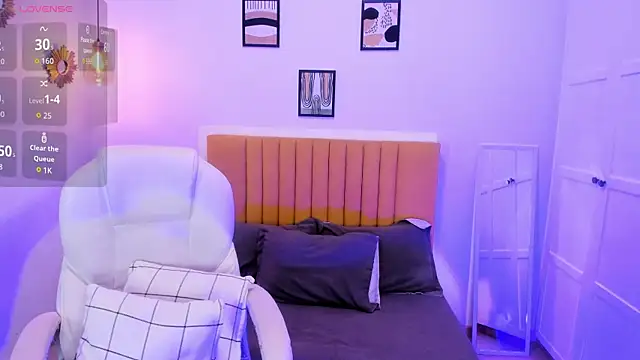 Chloe fischer  online show from 04-24-26, 03:25