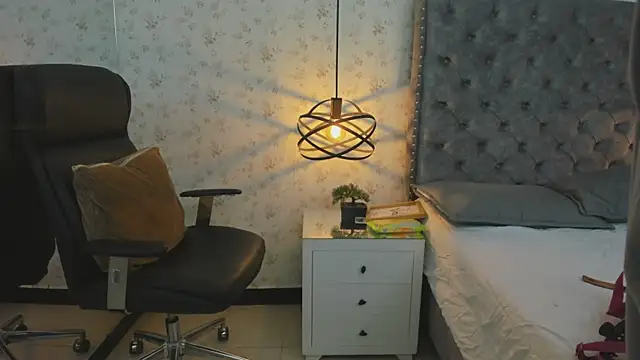 MissSussy online show from 11-10-25, 11:31