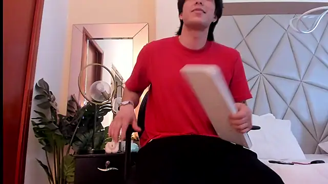 Karimferrer online show from 01-08-25, 07:24