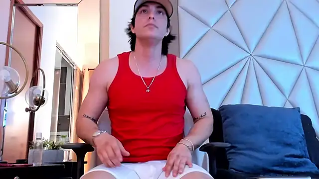 Karimferrer online show from 02-07-25, 07:29