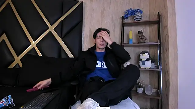 Karimferrer online show from 04-22-26, 03:31