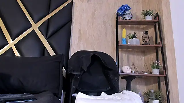 Snapshot of Karimferrer chatting on 06-04-26, 03:12 Karimferrer online show from 06-04-26, 03:12