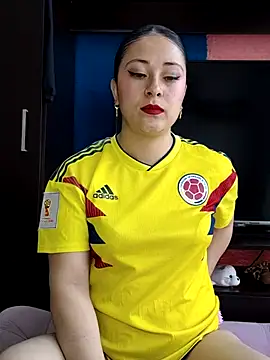 Snapshot of LisbethMoore_ chatting on 06-17-26, 03:13 LisbethMoore online show from 06-17-26, 03:13