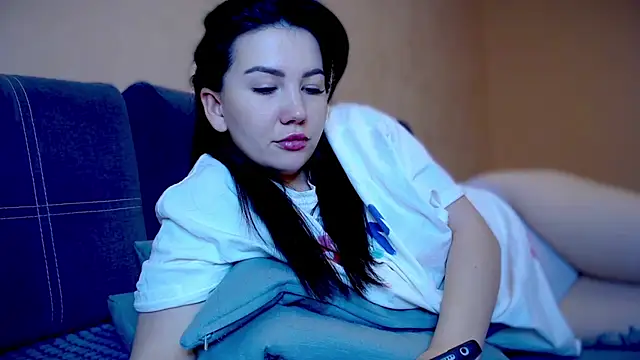 AlexaCruze online show from 01-22-25, 09:54