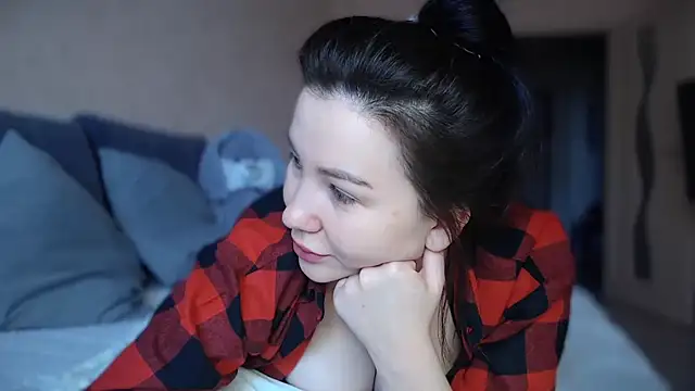 AlexaCruze online show from 02-28-25, 02:09