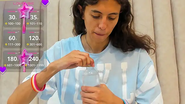 FreyaMoller online show from 02-10-25, 07:17