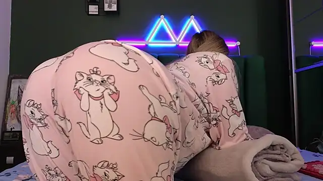 kimmie meow online show from 01-30-25, 07:04