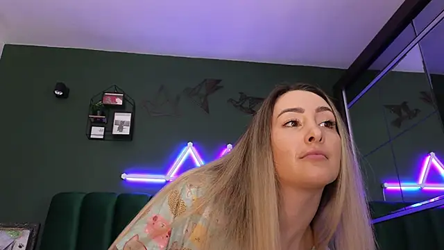 kimmie meow online show from 01-31-25, 07:18