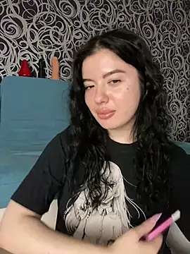 Kimi Ass online show from 12-20-24, 02:49