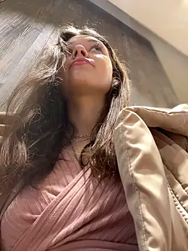 Snapshot of Times__Square chatting on 01-19-25, 05:15 Times Square online show from 01-19-25, 05:15