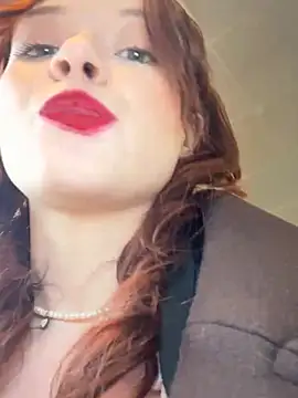 Snapshot of Times__Square chatting on 03-01-25, 10:13 Times Square online show from 03-01-25, 10:13