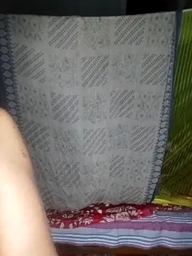 Young couple143 online show from 11-23-25, 12:10