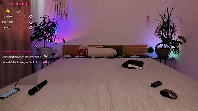 Snapshot of alisahug chatting on 06-16-26, 10:18 alisahug online show from 06-16-26, 10:18