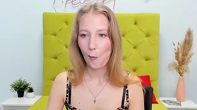 LolaWilsons online show from 03-19-26, 07:23