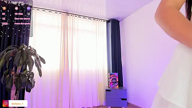 Harlyxu online show from 01-28-25, 01:49