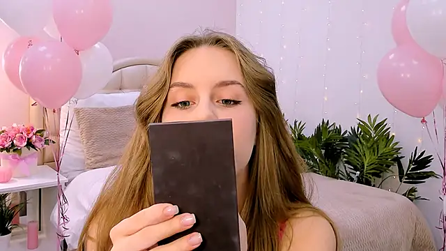 RozzitaBedberry online show from 01-28-25, 09:08