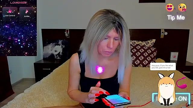 Hanna Becrett17 online show from 01-31-25, 04:25