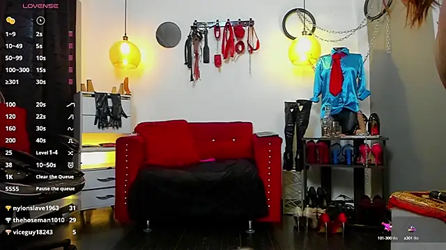 LiaTaylorr online show from 03-12-25, 07:06