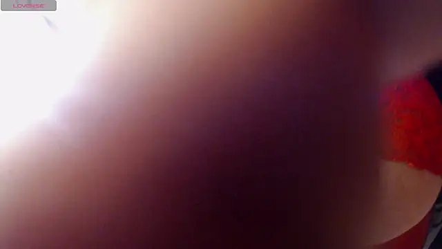 Snapshot of LiaTaylorr chatting on 04-14-26, 05:19 LiaTaylorr online show from 04-14-26, 05:19