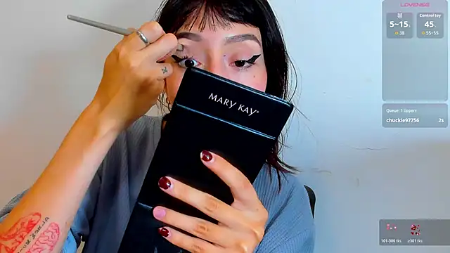 lizzy davis 1 online show from 11-17-25, 04:18