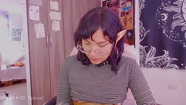 melissahowl online show from 10-21-25, 07:58