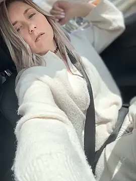 Crazy-Rosa online show from 03-17-26, 07:01