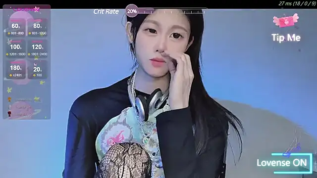 Snapshot of O0_0Q chatting on 12-11-24, 04:20 O0 0Q online show from 12-11-24, 04:20