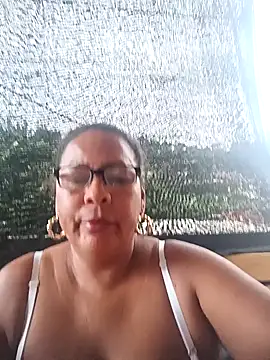 Snapshot of Afroditabichota chatting on 10-23-25, 10:08 Afroditabichota online show from 10-23-25, 10:08