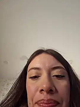 Snapshot of valery_mora chatting on 01-08-25, 01:52 valery mora online show from 01-08-25, 01:52
