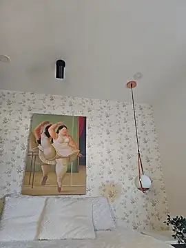 Snapshot of valery_mora chatting on 02-10-25, 01:33 valery mora online show from 02-10-25, 01:33