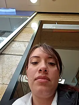 Snapshot of valery_mora chatting on 02-21-25, 04:48 valery mora online show from 02-21-25, 04:48