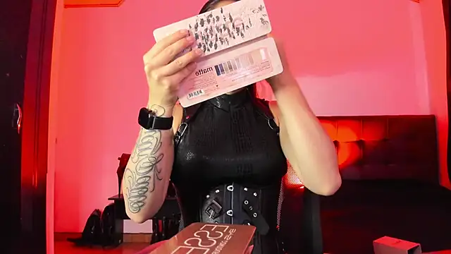 MistressVenena online show from 02-04-26, 02:34