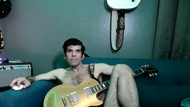 Snapshot of FlannelDong chatting on 11-13-25, 10:03 FlannelDong online show from 11-13-25, 10:03