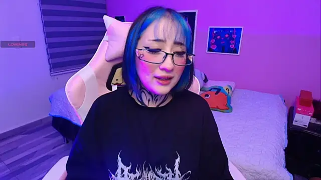 Miwa violet online show from 05-02-26, 02:38