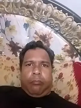 Snapshot of Fbaig3930 chatting on 06-21-26, 04:53 Fbaig3930 online show from 06-21-26, 04:53