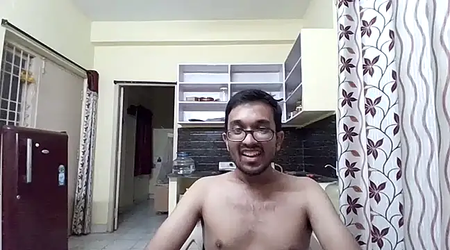 Snapshot of THE_NAKED_BOY chatting on 02-04-25, 12:44 THE NAKED BOY online show from 02-04-25, 12:44