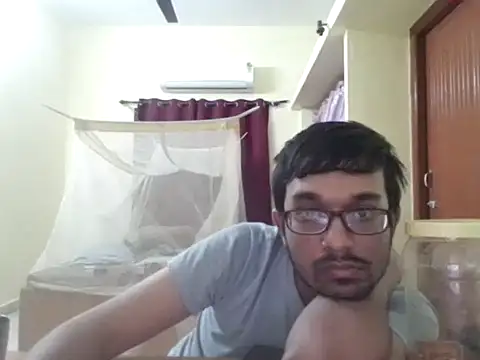 Snapshot of THE_NAKED_BOY chatting on 10-09-25, 04:16 THE NAKED BOY online show from 10-09-25, 04:16